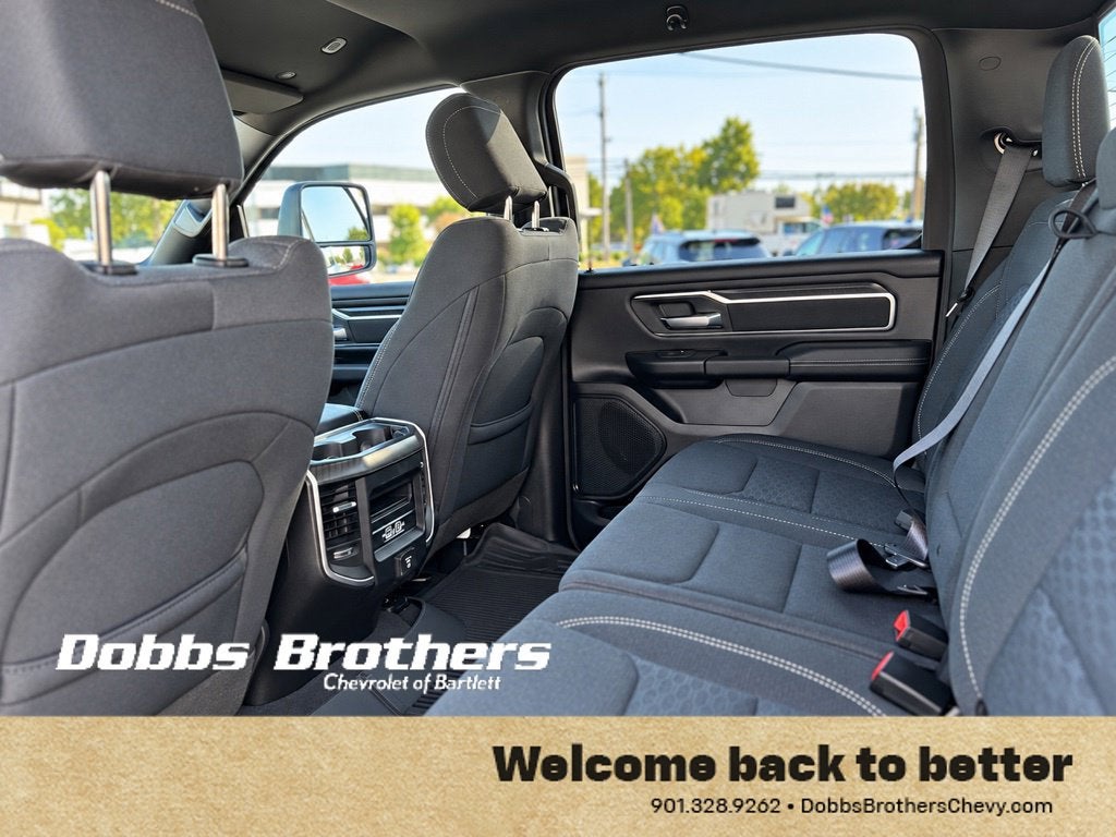 2025 RAM 1500 Big Horn Crew Cab 4x4 5'7" Box