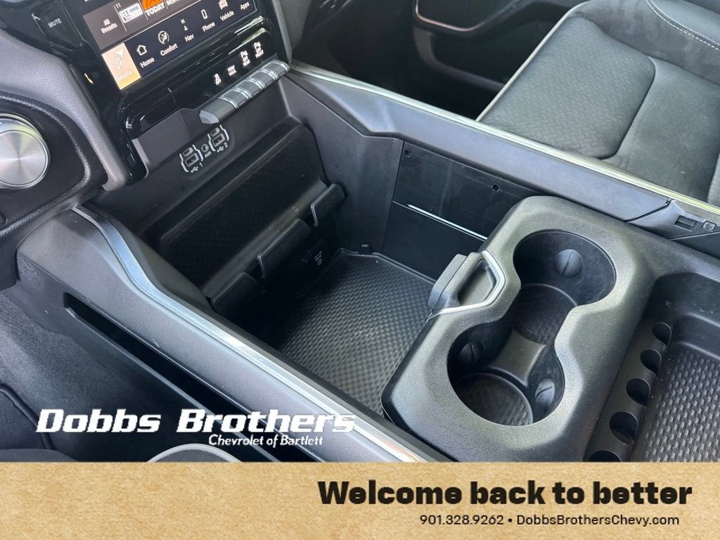2023 RAM 1500 Laramie Crew Cab 4x4 5'7" Box