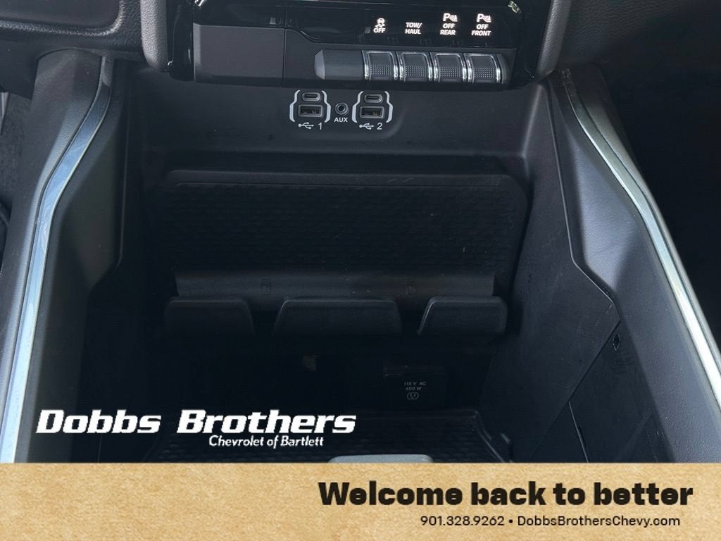 2023 RAM 1500 Laramie Crew Cab 4x4 5'7" Box