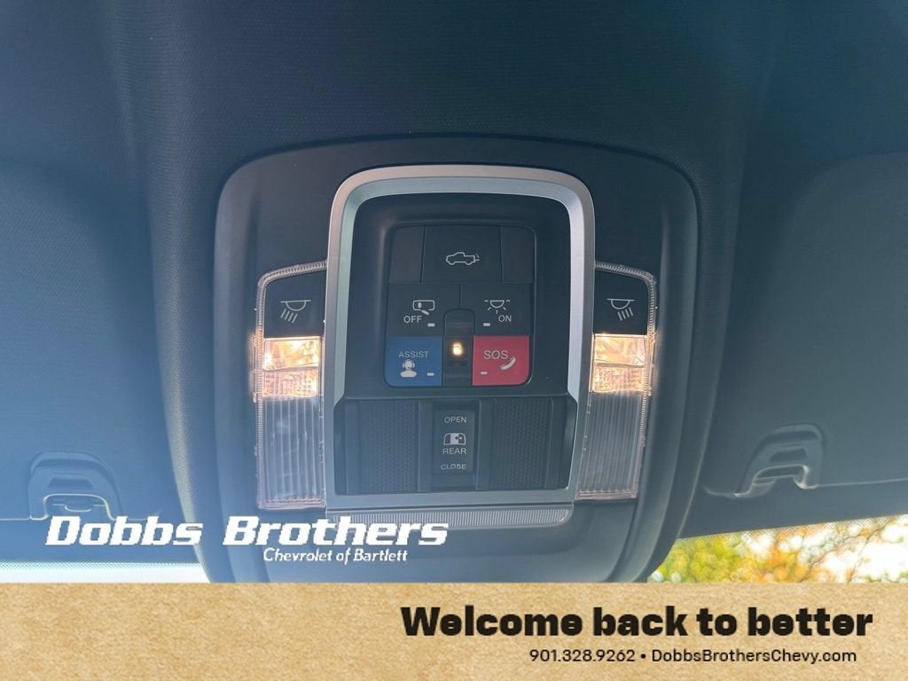 2023 RAM 1500 Laramie Crew Cab 4x4 5'7" Box