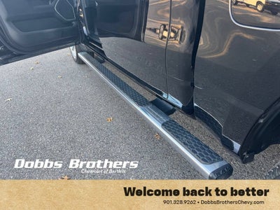2023 RAM 1500 Laramie Crew Cab 4x4 5'7" Box