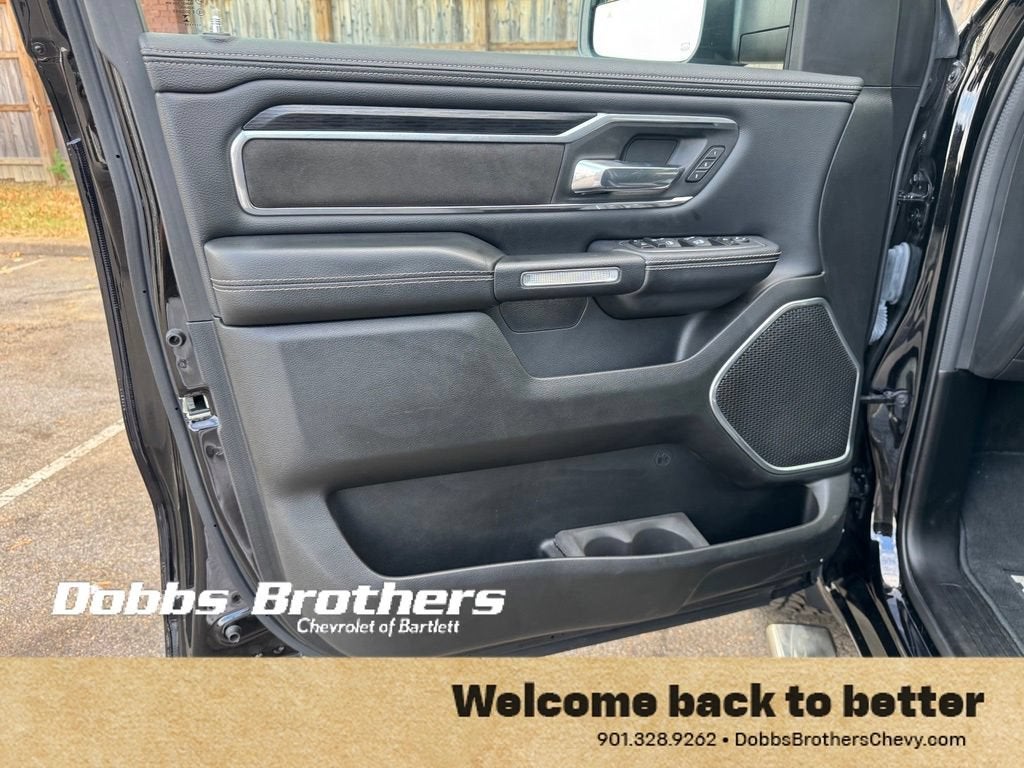 2023 RAM 1500 Laramie Crew Cab 4x4 5'7" Box