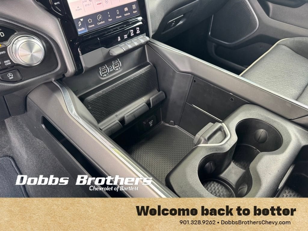 2023 RAM 1500 Laramie Crew Cab 4x4 5'7" Box