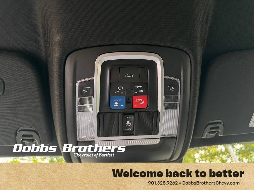 2023 RAM 1500 Laramie Crew Cab 4x4 5'7" Box
