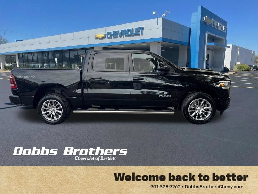 2023 RAM 1500 Laramie Crew Cab 4x4 5'7" Box