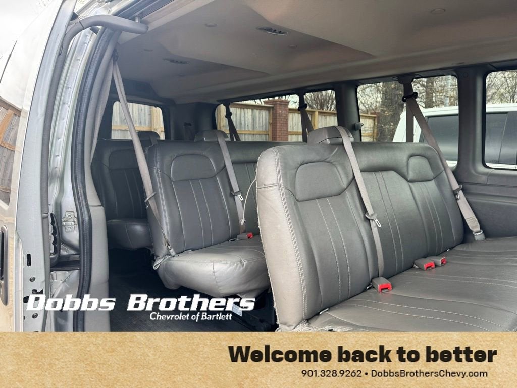 2020 Chevrolet Express Passenger 3500 LS