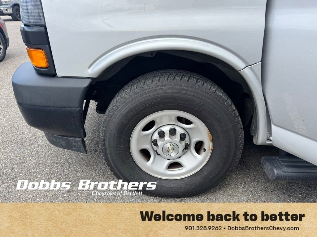 2020 Chevrolet Express Passenger 3500 LS