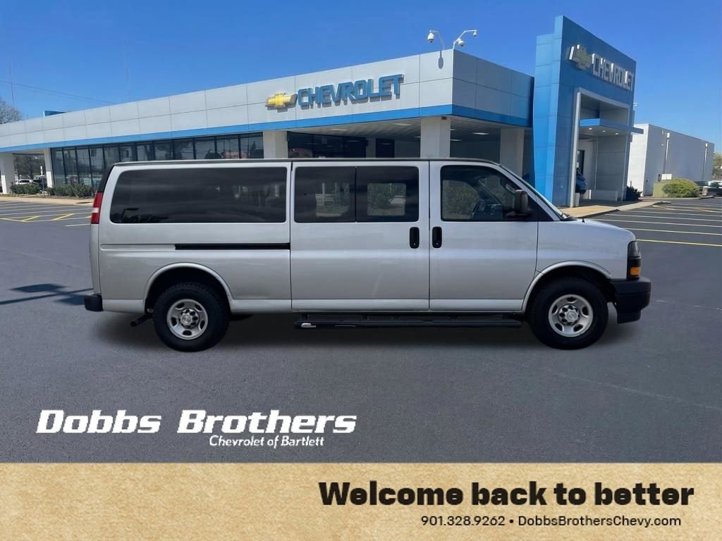 2020 Chevrolet Express Passenger 3500 LS