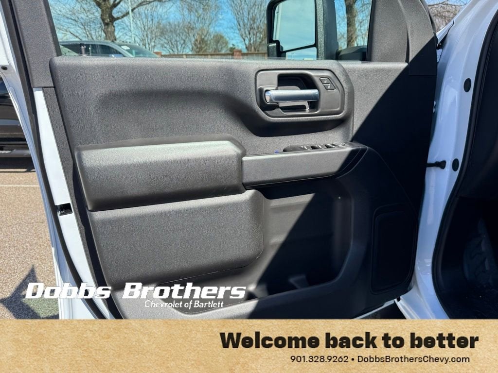 2026 Chevrolet Silverado 3500 HD WT DRW