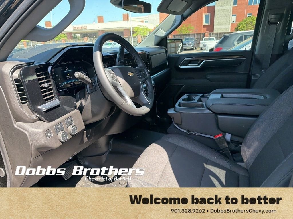 2025 Chevrolet Silverado 1500 LT