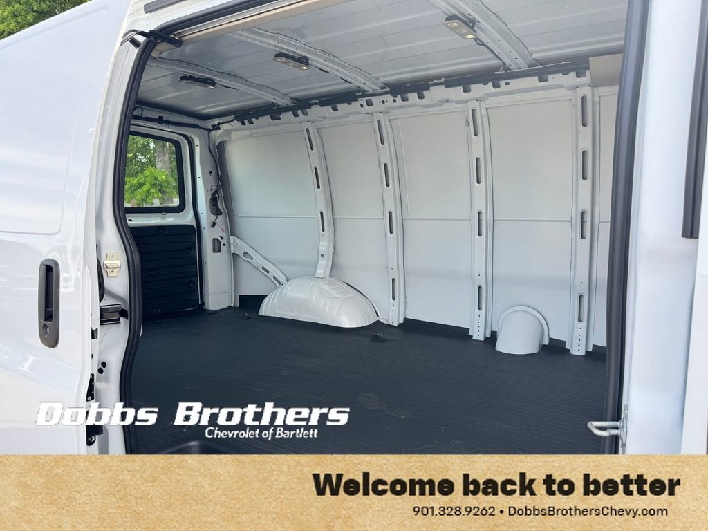 2026 Chevrolet Express Cargo WT