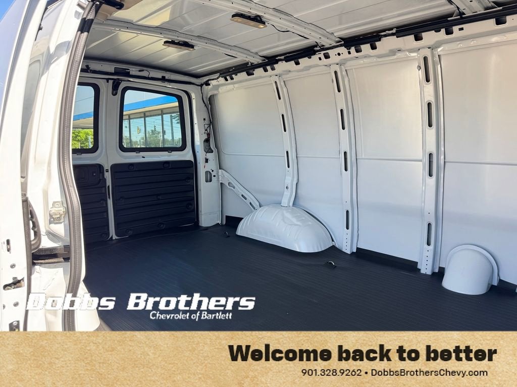 2026 Chevrolet Express Cargo WT