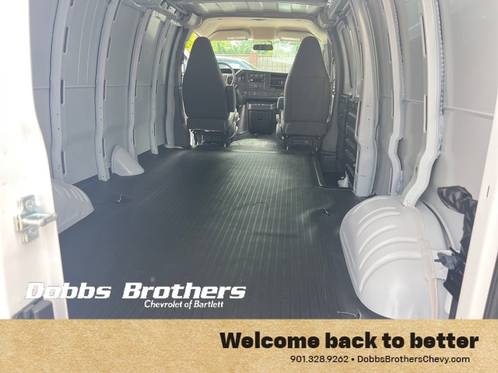 2026 Chevrolet Express Cargo WT