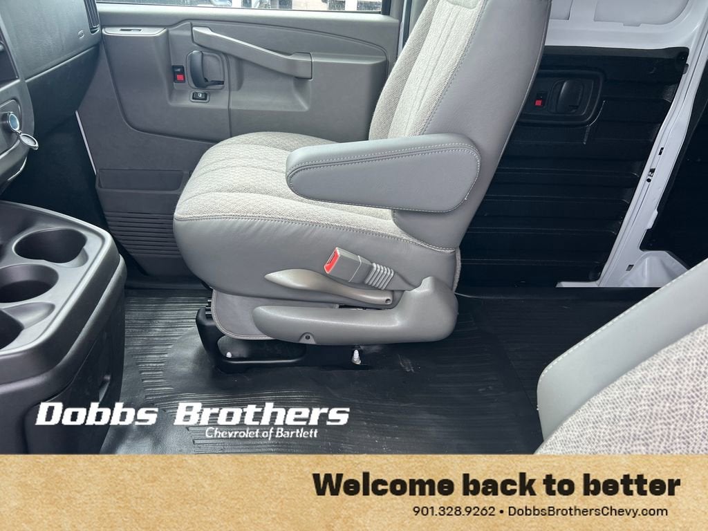 2026 Chevrolet Express Cargo WT