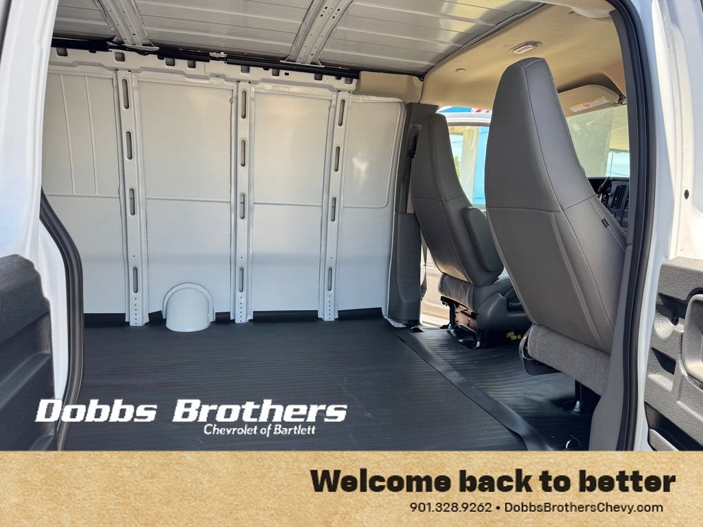 2026 Chevrolet Express Cargo WT