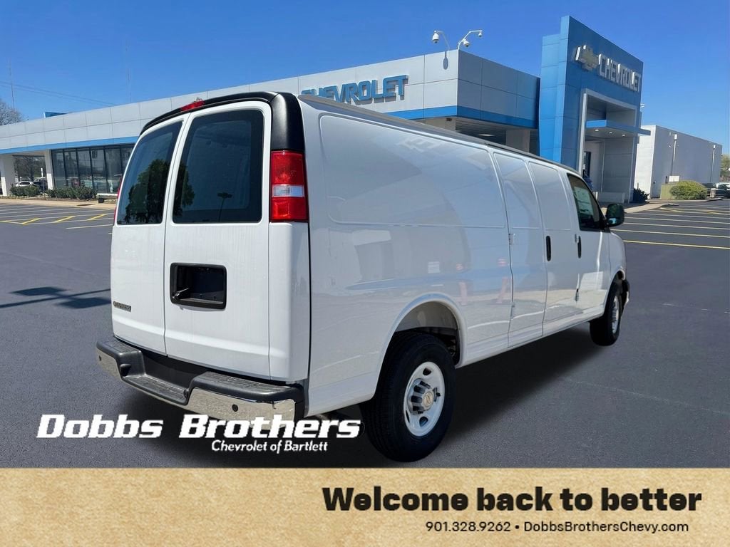 2026 Chevrolet Express Cargo WT