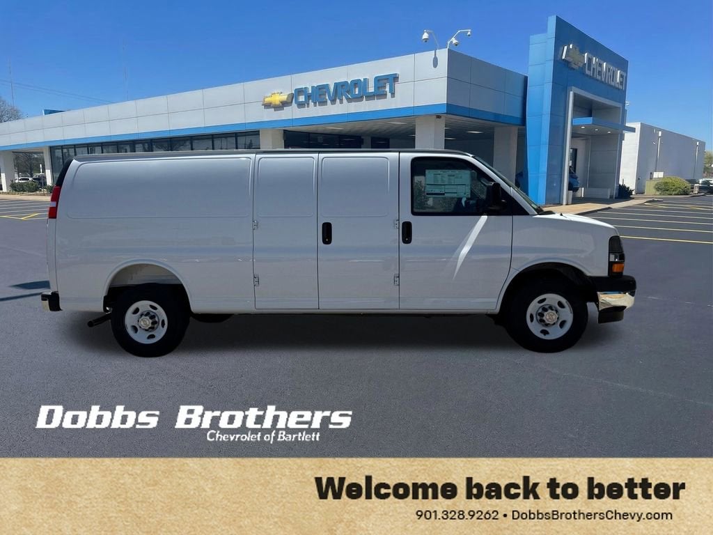 2026 Chevrolet Express Cargo WT