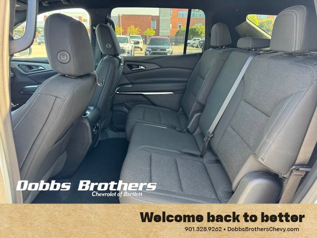 2024 Chevrolet Traverse LS