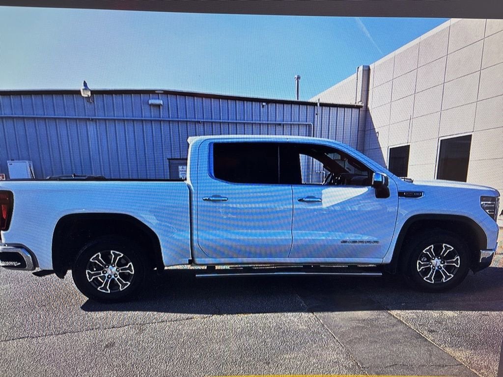 2022 GMC Sierra 1500 SLT