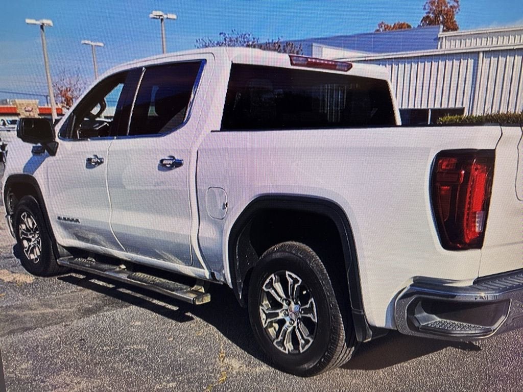 2022 GMC Sierra 1500 SLT