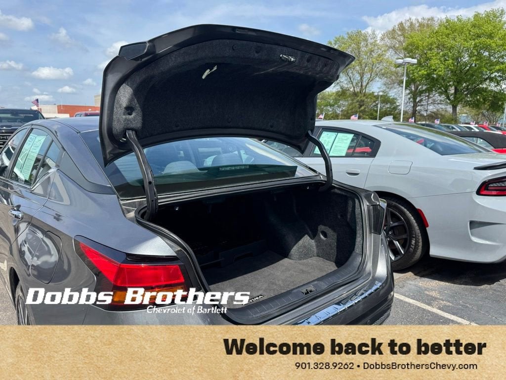 2023 Nissan Altima SV FWD