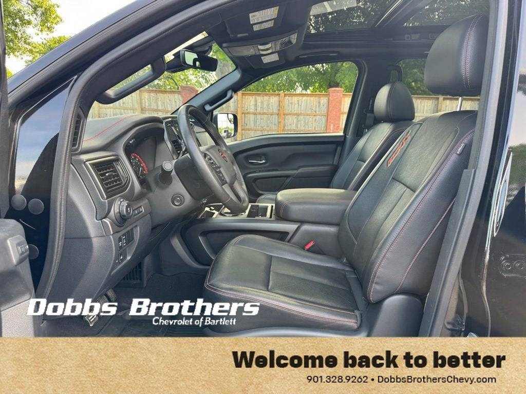 2023 Nissan TITAN Crew Cab PRO-4X 4x4
