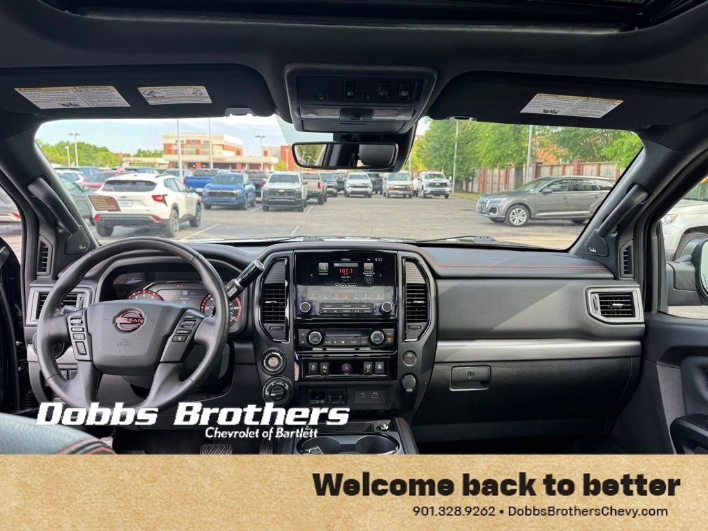 2023 Nissan TITAN Crew Cab PRO-4X 4x4