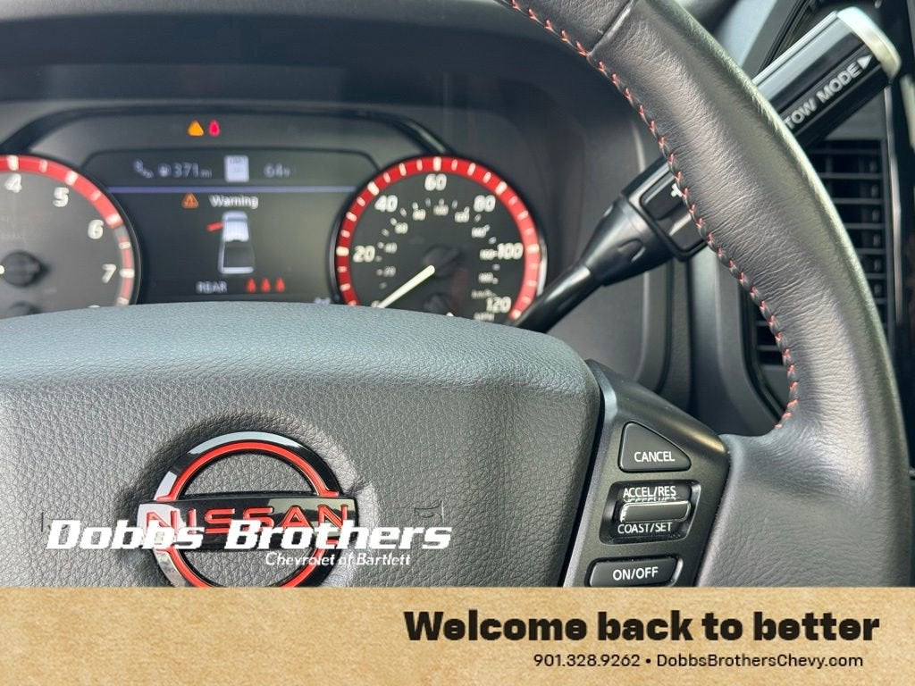 2023 Nissan TITAN Crew Cab PRO-4X 4x4