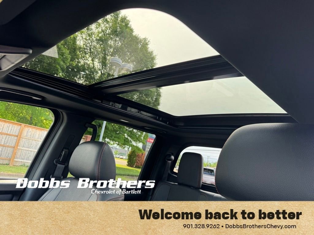 2023 Nissan TITAN Crew Cab PRO-4X 4x4