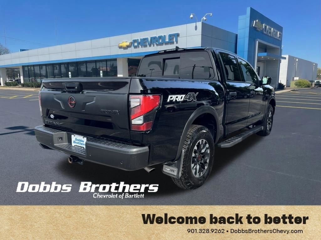 2023 Nissan TITAN Crew Cab PRO-4X 4x4