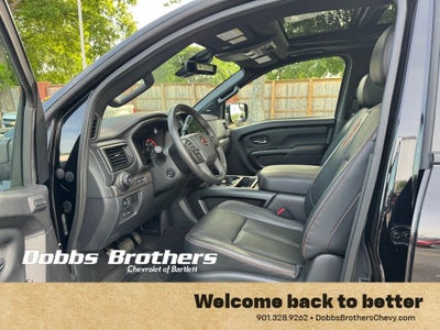 2023 Nissan TITAN Crew Cab PRO-4X 4x4