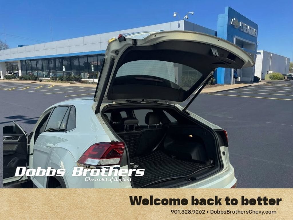 2023 Volkswagen Atlas Cross Sport 2.0T SE w/Technology