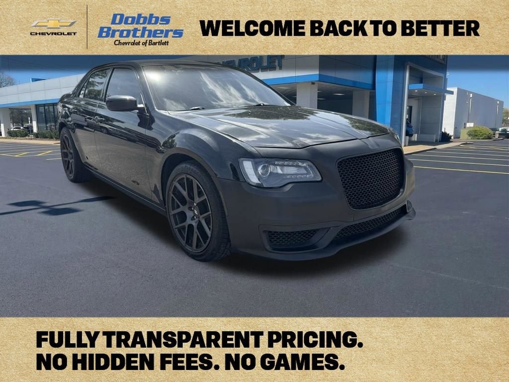 2018 Chrysler 300 Touring L's photo