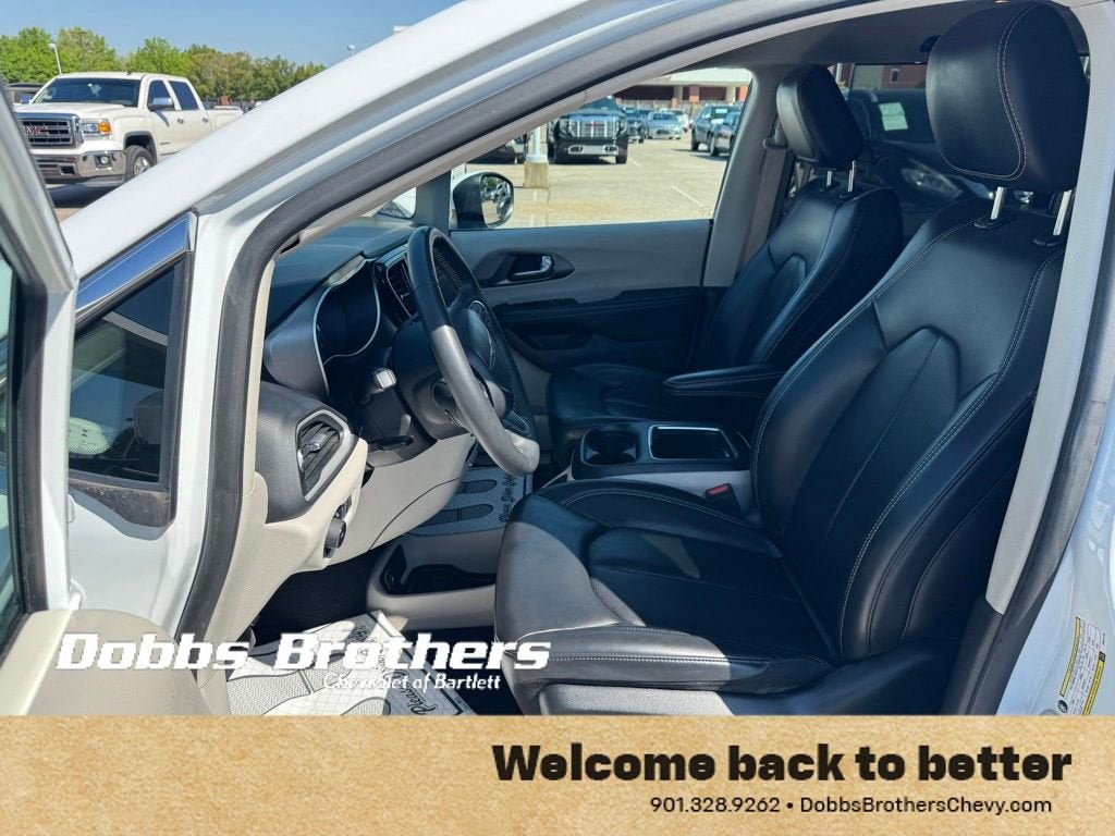 2023 Chrysler Pacifica Touring L