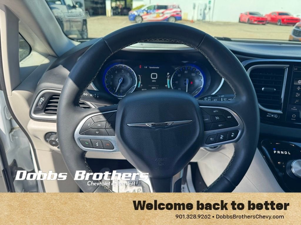 2023 Chrysler Pacifica Touring L