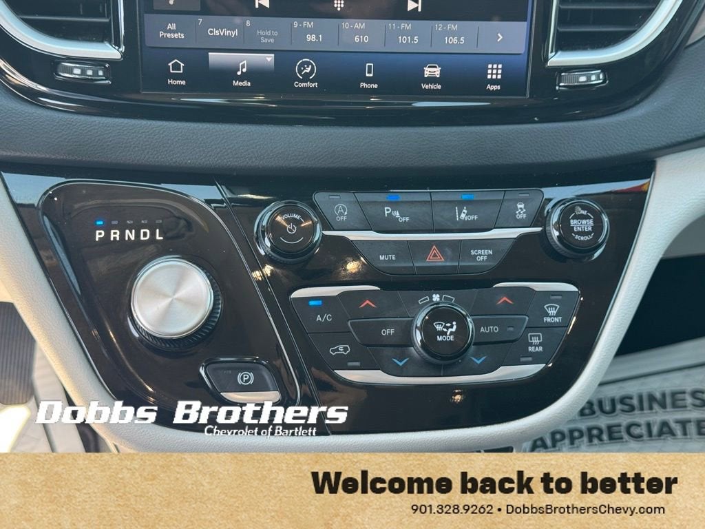 2023 Chrysler Pacifica Touring L