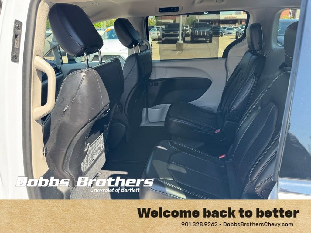 2023 Chrysler Pacifica Touring L