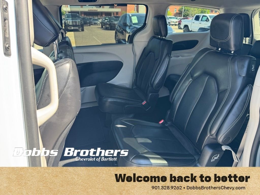 2023 Chrysler Pacifica Touring L