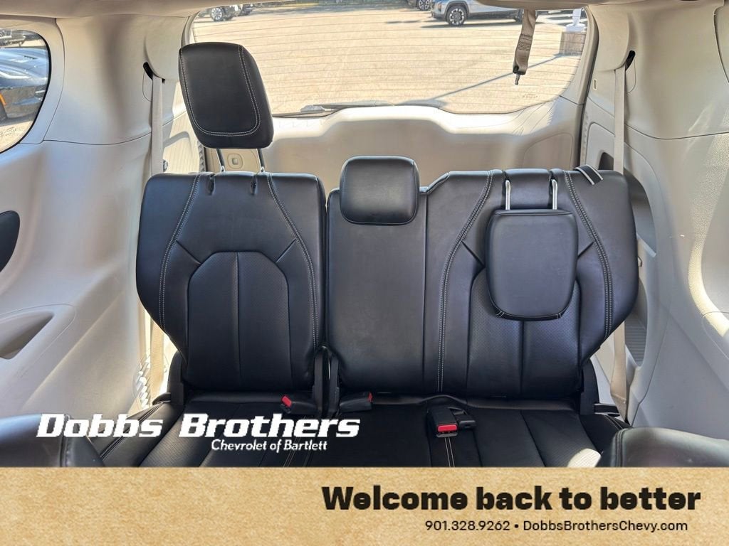 2023 Chrysler Pacifica Touring L