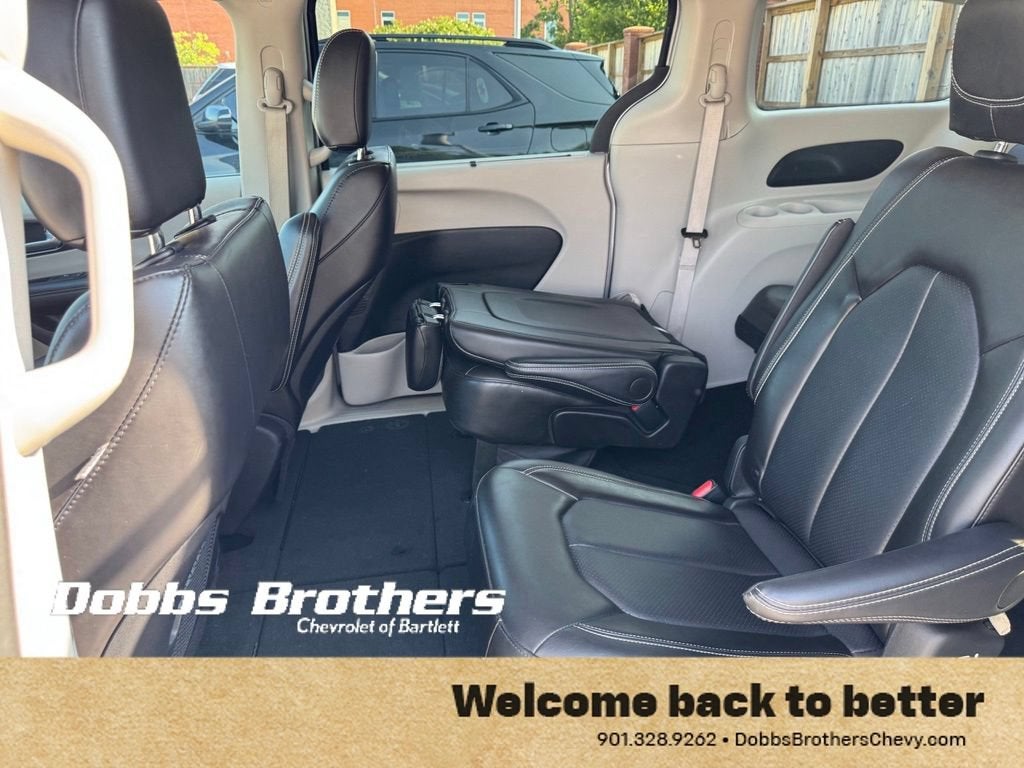 2024 Chrysler Pacifica Touring L