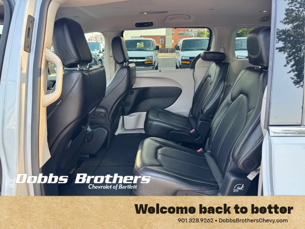 2024 Chrysler Pacifica Touring L