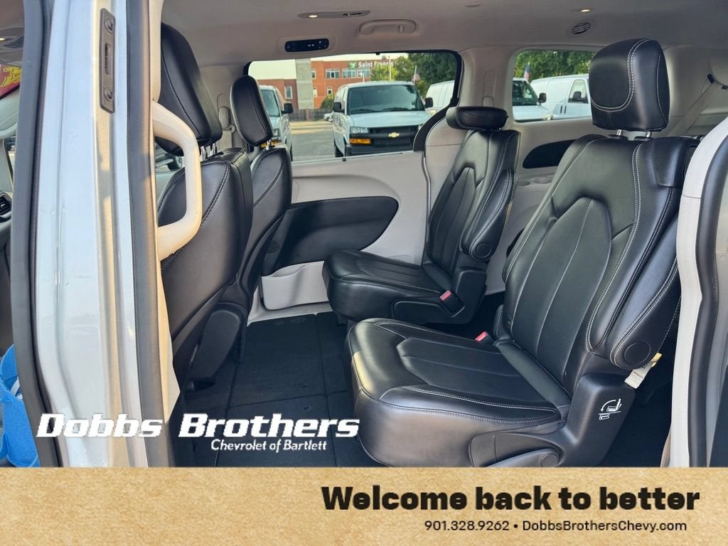 2024 Chrysler Pacifica Touring L