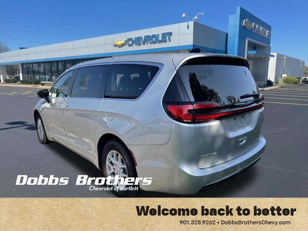 2024 Chrysler Pacifica Touring L