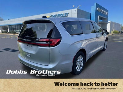 2024 Chrysler Pacifica Touring L
