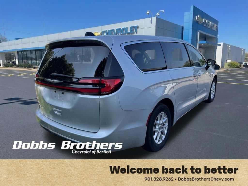 2024 Chrysler Pacifica Touring L