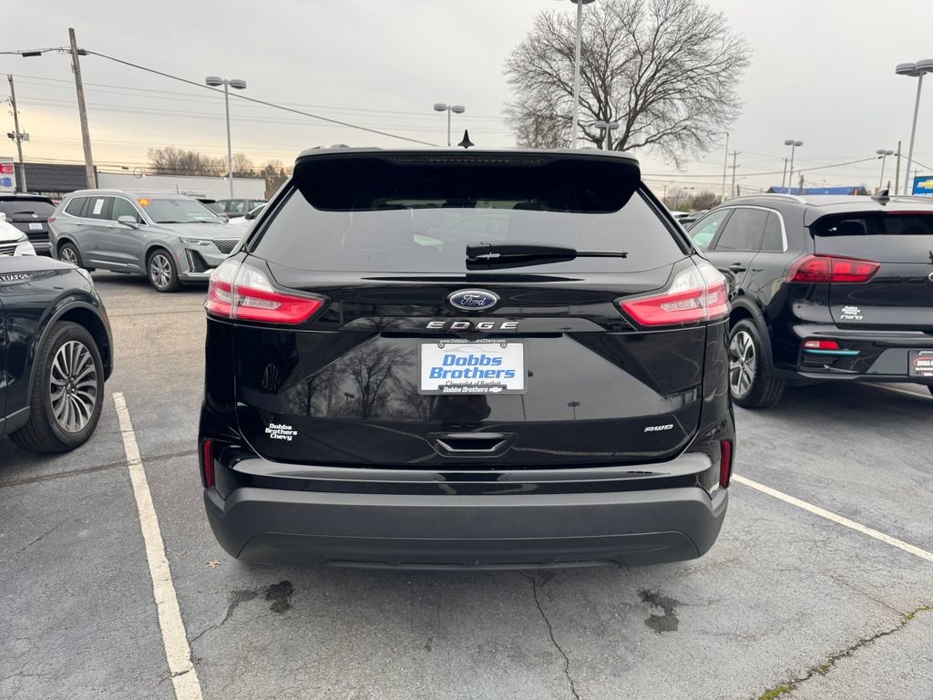 2022 Ford Edge SE