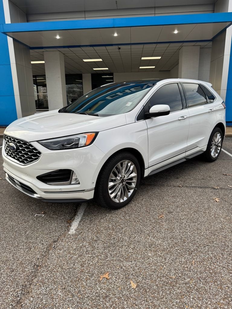 2020 Ford Edge Titanium