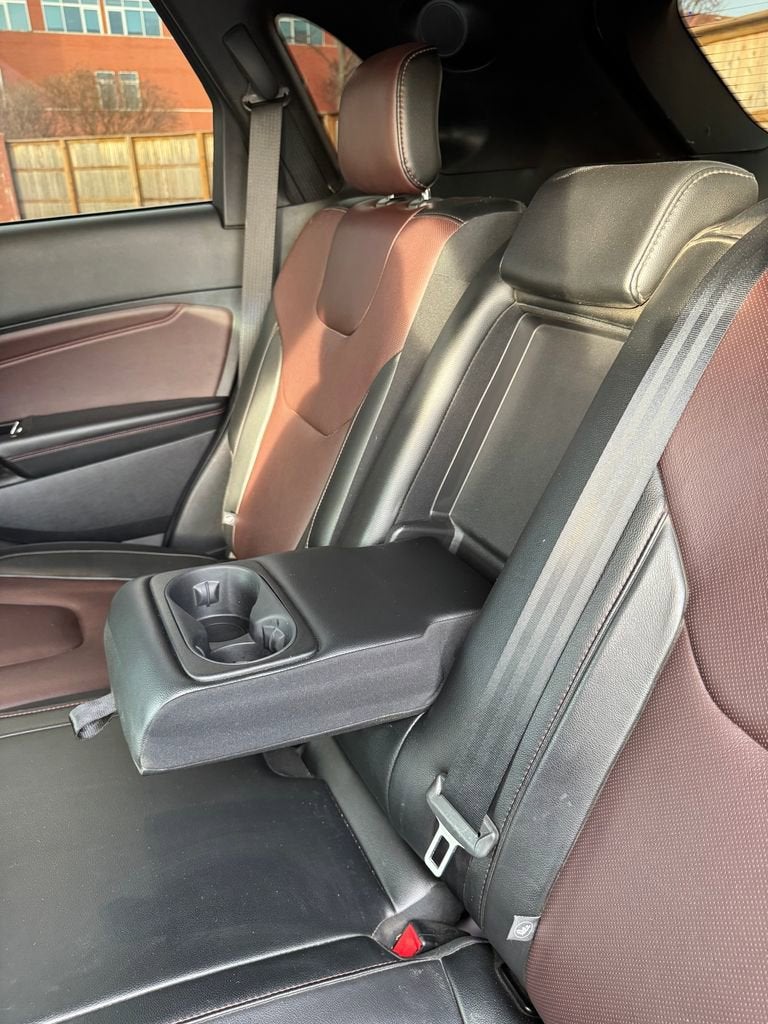 2020 Ford Edge Titanium