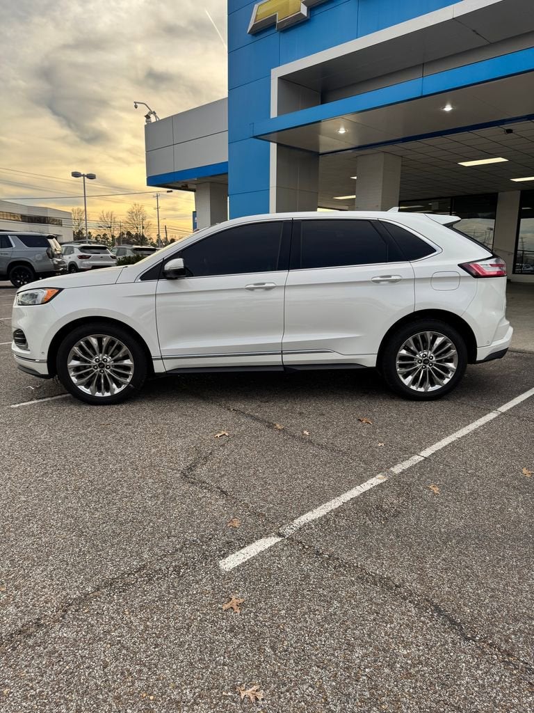 2020 Ford Edge Titanium