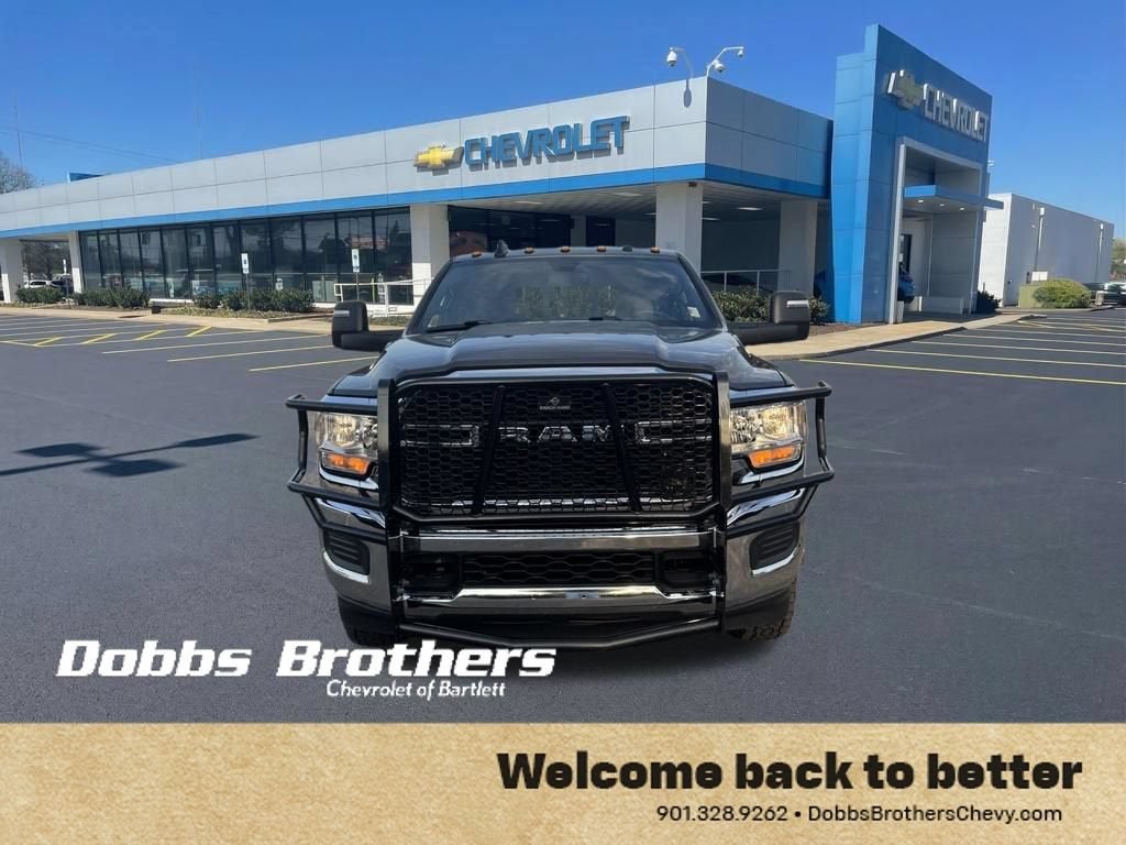 2024 RAM 3500 Tradesman Crew Cab 4x4 8' Box